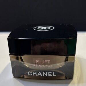 CHANEL Le Lift Crème Riche
